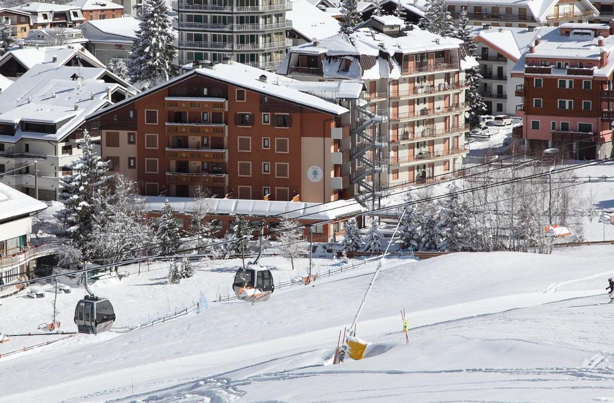 Hotel Derby Aprica Exterior foto